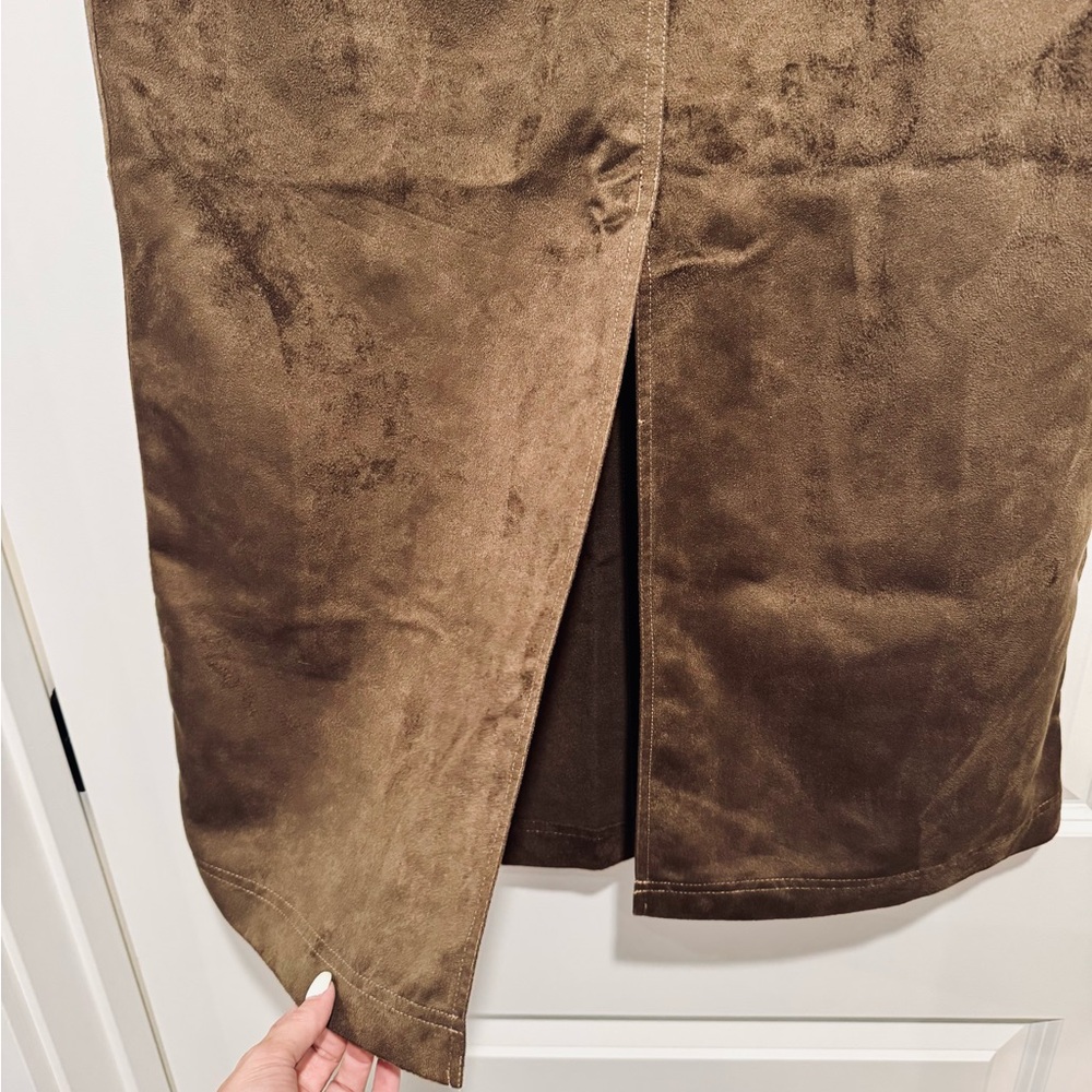 Evan Picone Chocolate Brown Faux Suede Skirt - Picture 5 of 5